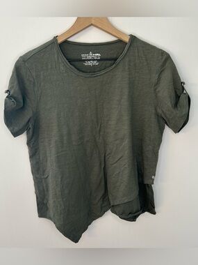 Neon Buddha Women’s Green Asymmetrical T-Shirt, Size Small